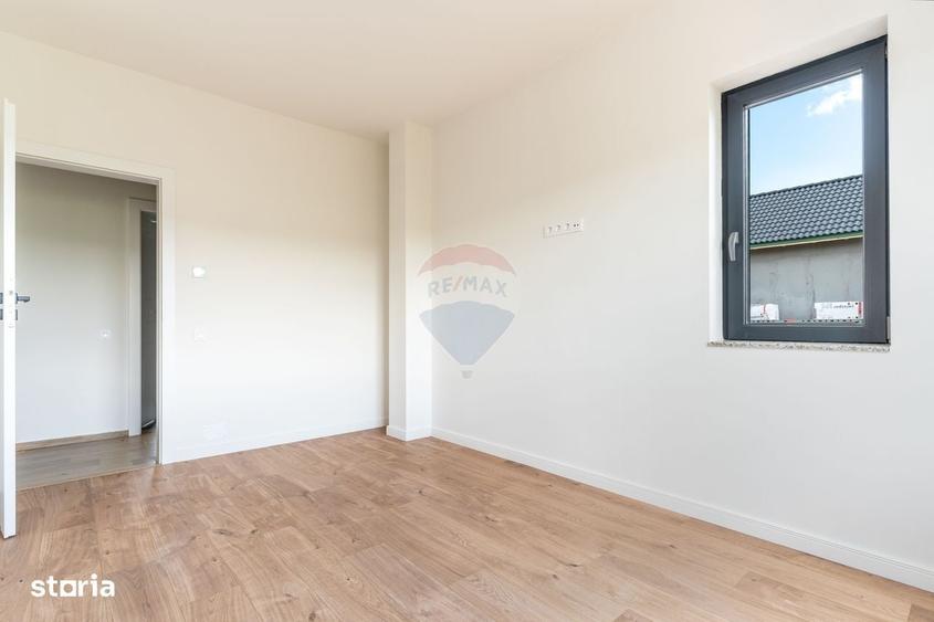 Casă cu 4 camere în Chinteni