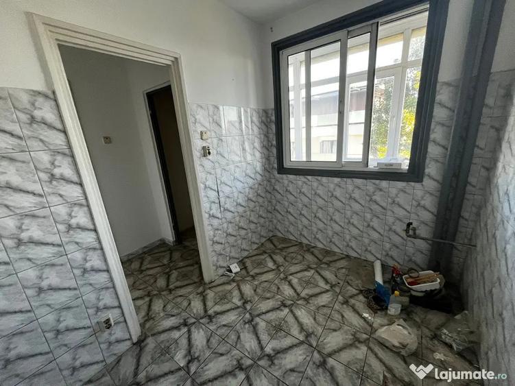 Apartament cu 2 camere semidecomandat în Clăbucet