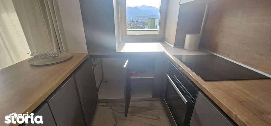 Apartament cu 3 camere, mobilat în Tractorul