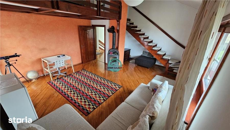 Casă cu 6 camere cu Teren 3500 Mp în Central