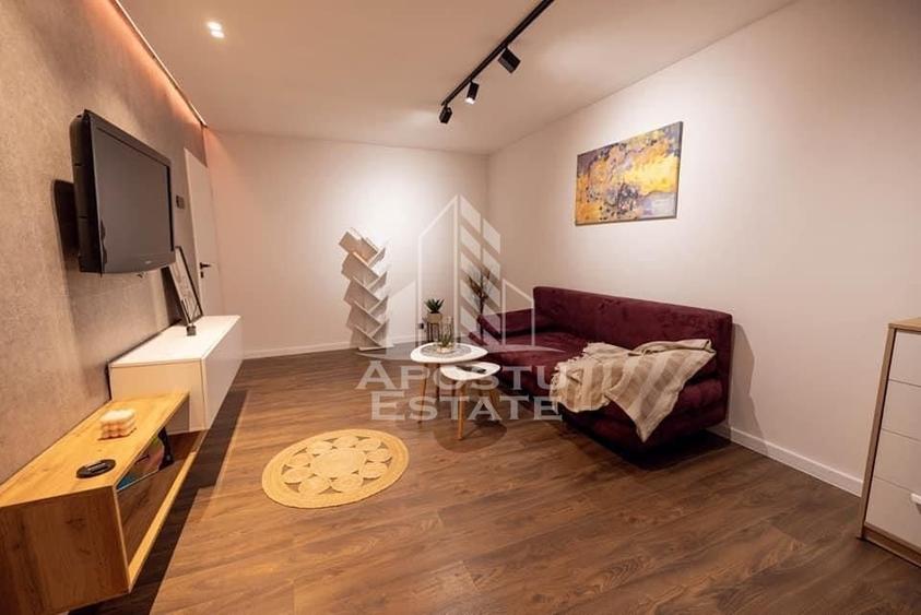 Apartament cu 2 camere semidecomandat, mobilat în Lipovei