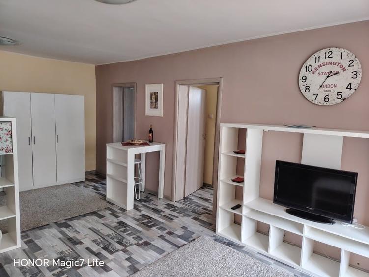 Apartament cu 2 camere semidecomandat, mobilat în Drumul Taberei