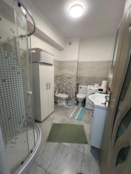 Apartament cu 2 camere semidecomandat, mobilat în Independenței