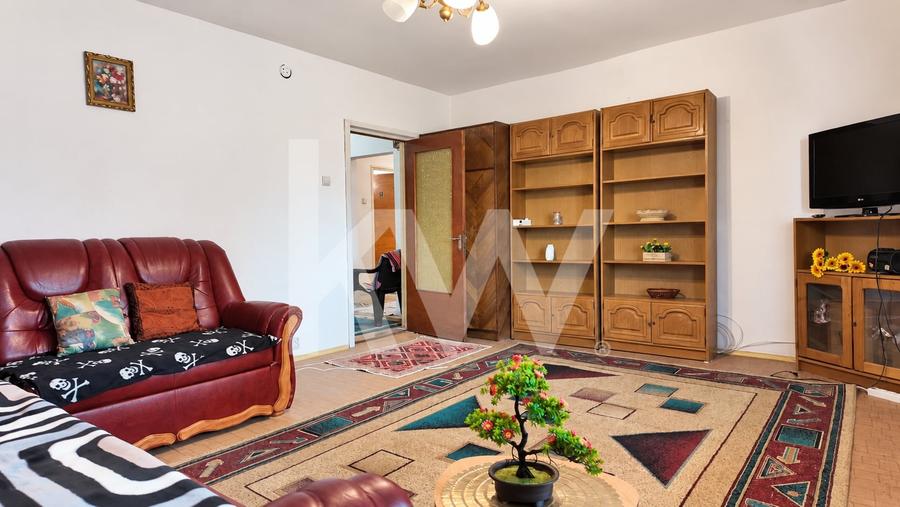 Apartament cu 3 camere decomandat, mobilat în Răcădău