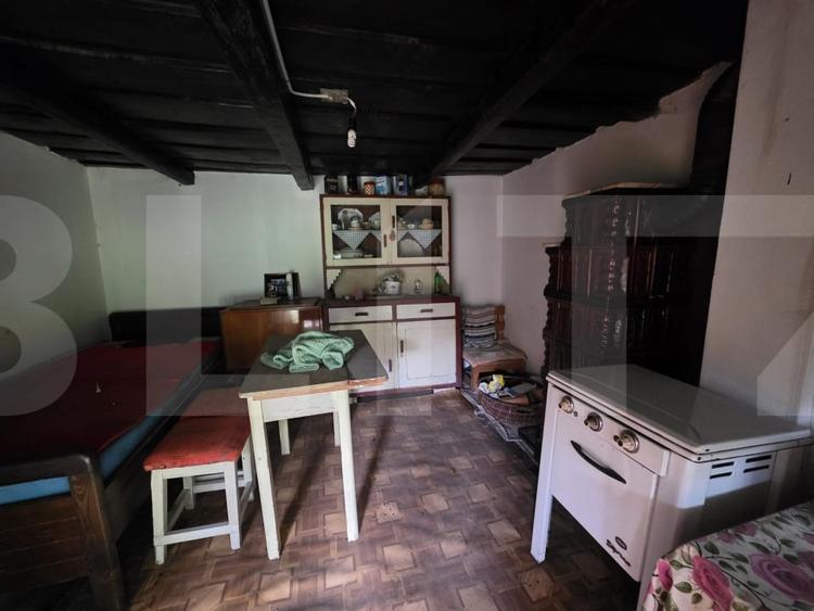 Casă individuală cu 2 camere cu Teren 3618 Mp în Moacșa