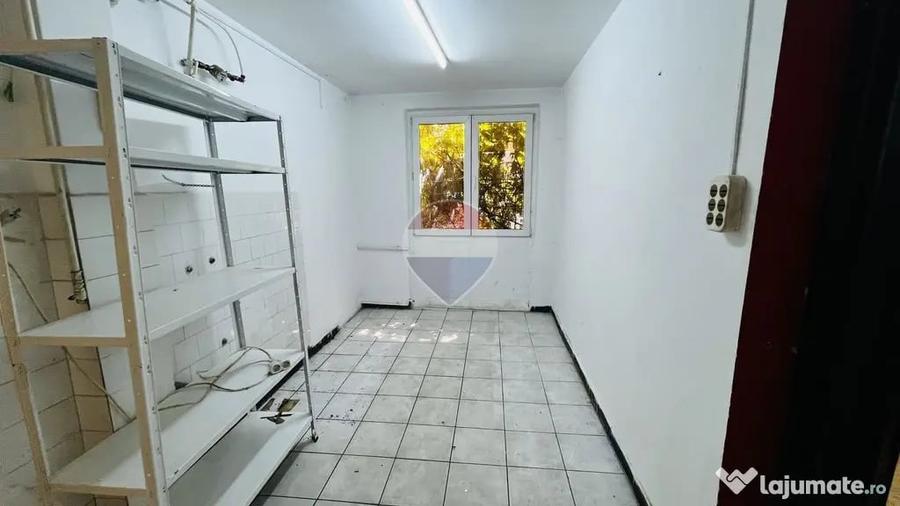 Spațiu comercial, de 61 mp, în Dacia