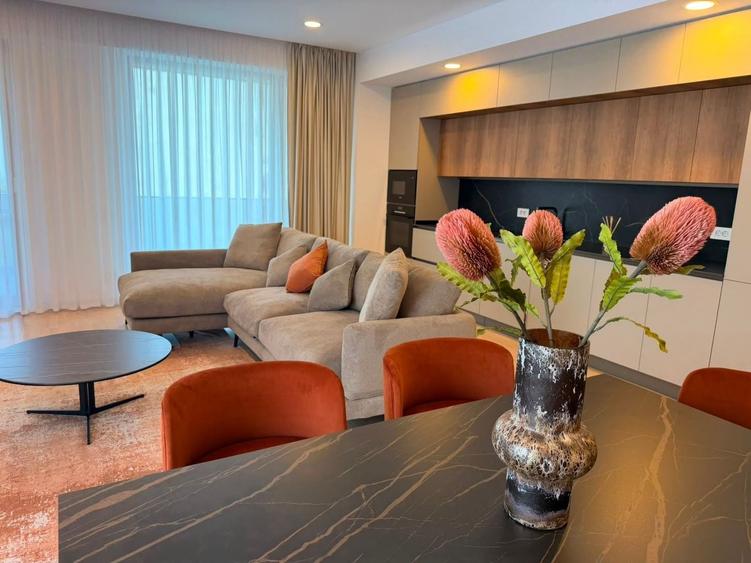 Apartament cu 3 camere decomandat, mobilat în Iancu Nicolae