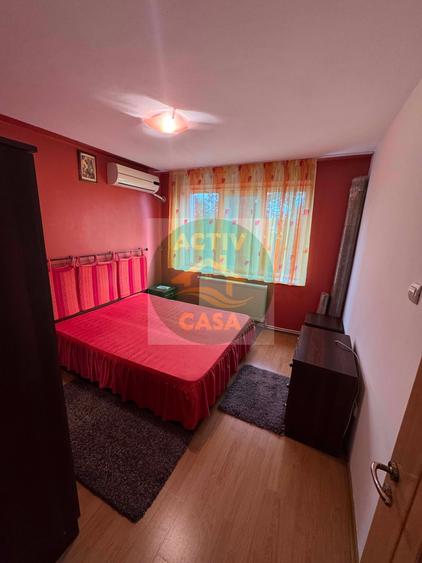 DE VÂNZARE – APARTAMENT CU 3 CAMERE - 4