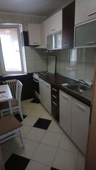 Apartament cu 2 camere semidecomandat, mobilat în Doamna Ghica