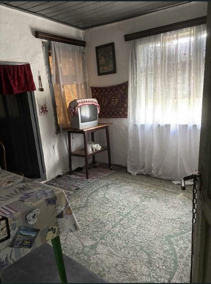 Casă cu 4 camere în Bora