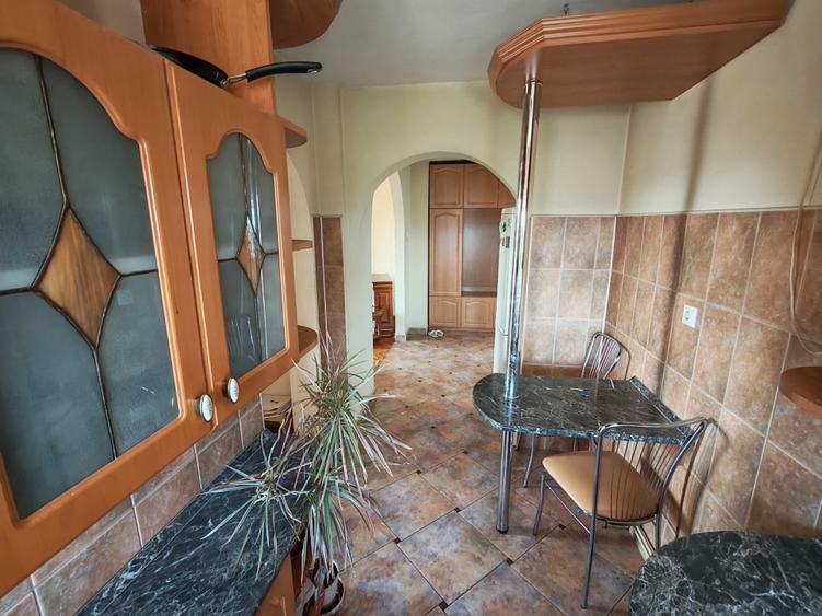 Apartament cu 2 camere decomandat în Exterior Vest