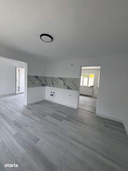 Casă cu 3 camere cu Teren 220 Mp în Central