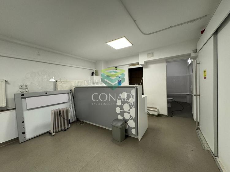 Casă individuală cu 15 camere cu Canalizare în Cotroceni
