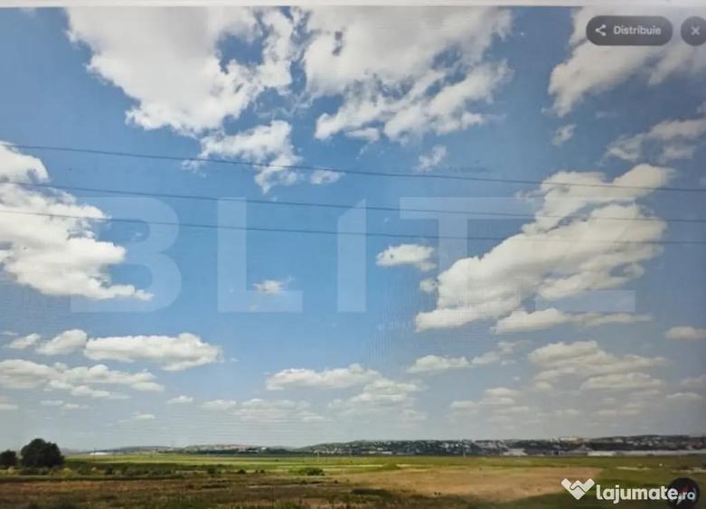 Teren de 21000 mp, în Miroslava