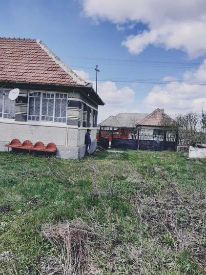 Casă cu 3 camere în Ciucea