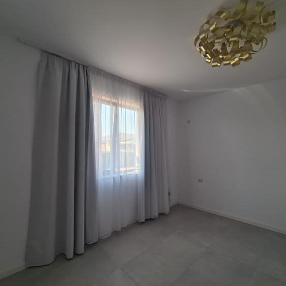 Casă individuală cu 4 camere cu Teren 530 Mp în Balotești