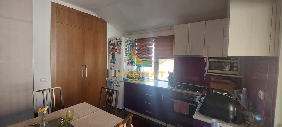 Apartament cu 3 camere decomandat, mobilat în Berceni