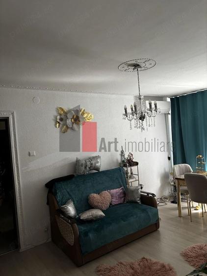 Vând apartament cu 3 camere și 2 băi în zona Militari - 2