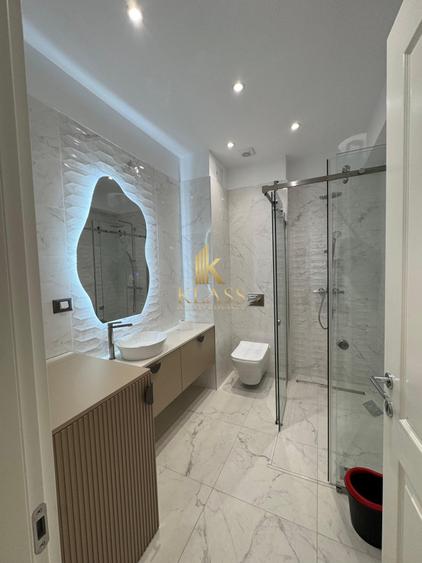 Apartament cu 4 camere decomandat, mobilat în Pipera
