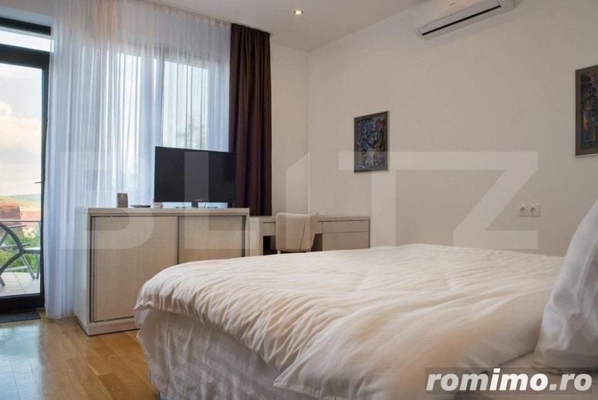 Casă cu 4 camere cu Teren 2456 Mp în Livezeni