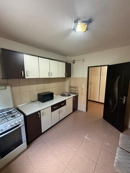 Apartament cu 2 camere decomandat în Gară
