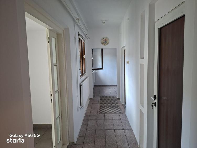 Casă cu 4 camere cu Teren 480 Mp în Chitila