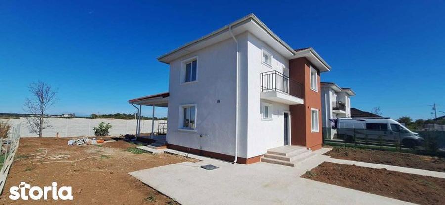 Casă cu 4 camere cu Teren 164 Mp în Crevedia
