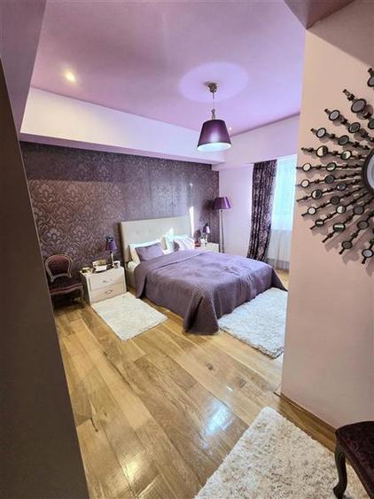 Apartament cu 3 camere semidecomandat, mobilat în Faleza Nord