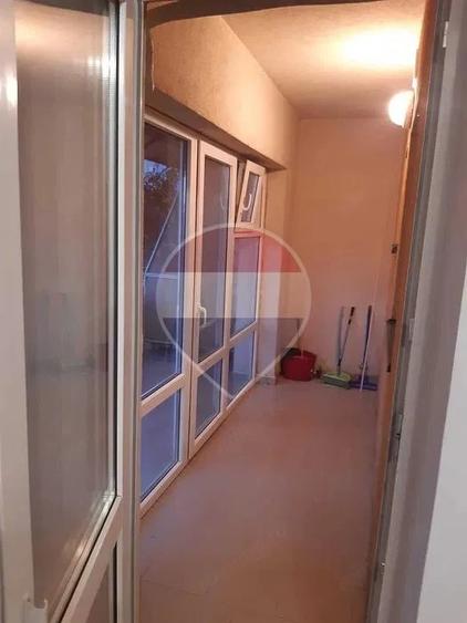 Apartament cu 2 camere semidecomandat în Canta