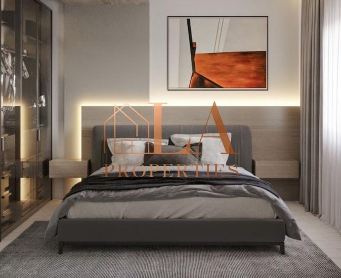 Penthouse cu 3 camere decomandat în Sud-Vest