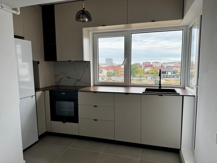 Apartament cu 2 camere decomandat, mobilat în Central