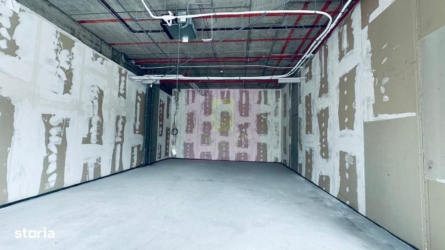 Spațiu comercial, de 103 mp, în Sebastian