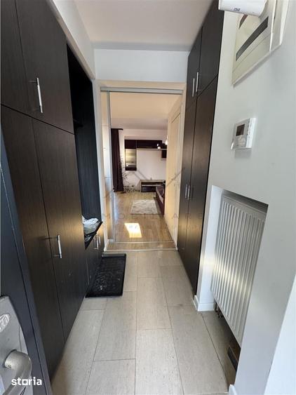 Casă cu 4 camere cu Piscina în Central