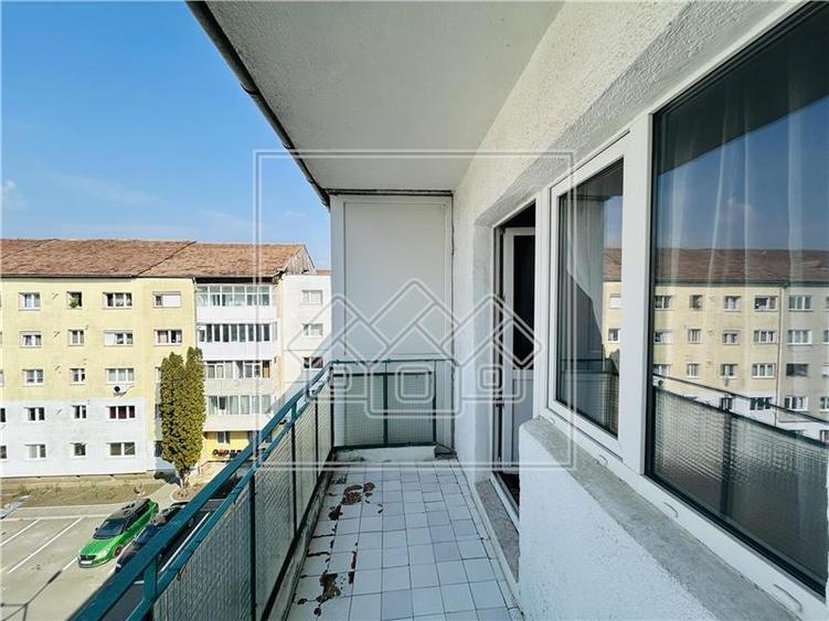 Ap decomandat, 3 camere, 2 balcoane - Zona Turnisor - 8