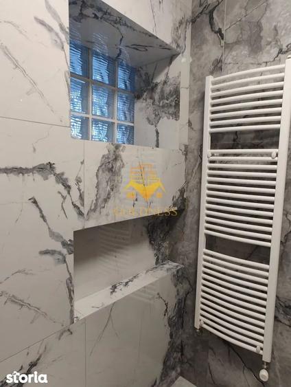 Casă individuală cu 5 camere cu Canalizare în Iris