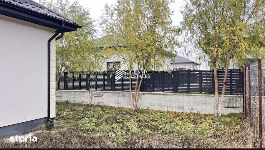 Casă cu 5 camere cu Teren 400 Mp în Central