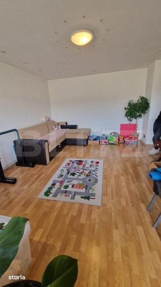 Apartament cu 4 camere în Astra