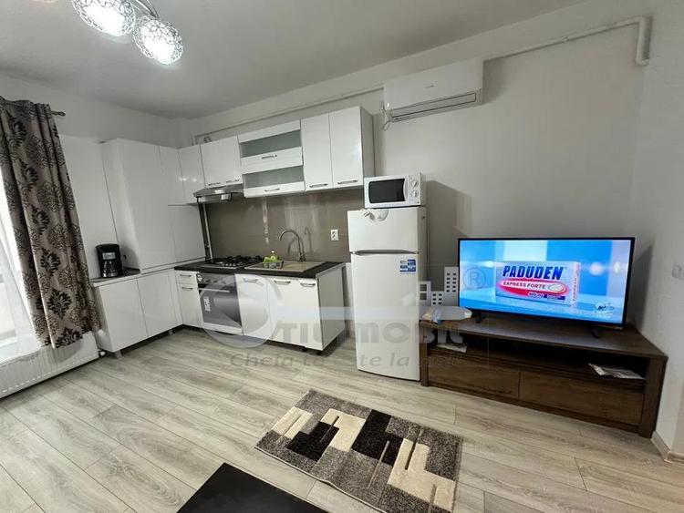 Apartament cu 2 camere decomandat, mobilat în Podu Roș