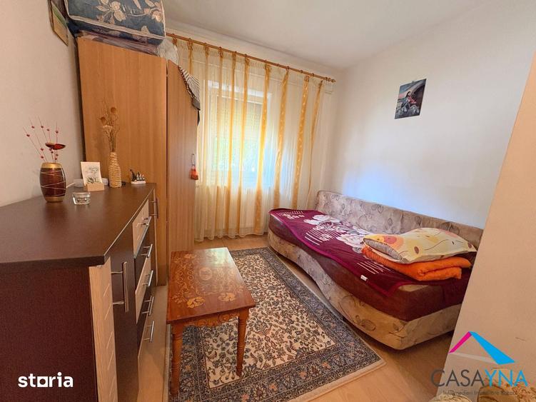 Apartament cu 3 camere decomandat în Mioriței