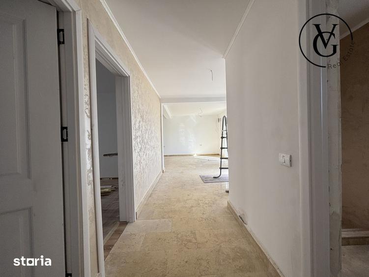 Casă cu 4 camere decomandat cu Teren 317 Mp în Central
