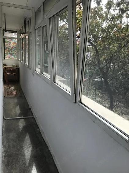 Apartament cu 3 camere semidecomandat în Turda