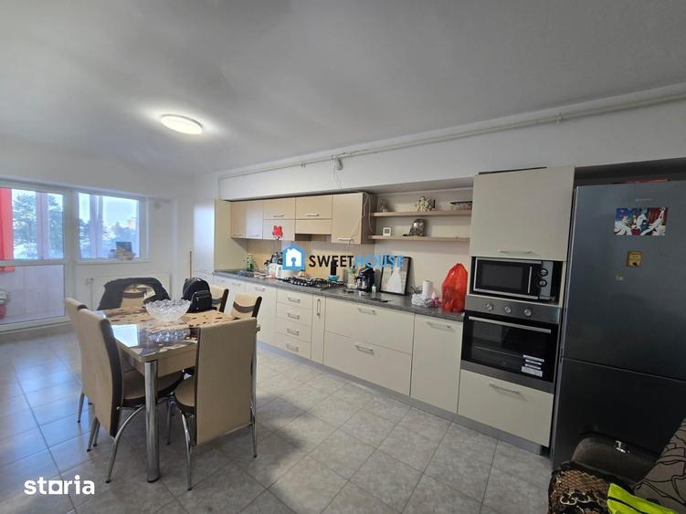 Apartament cu 3 camere decomandat în Central