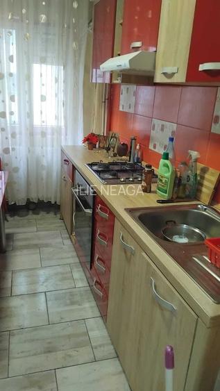 inchiriez Apartament cu 2 camere