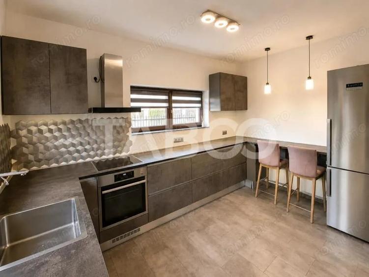 Casă cu 4 camere cu Teren 220 Mp în Central