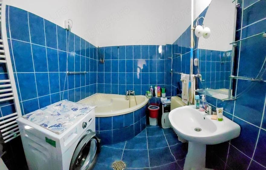 Casă cu 4 camere cu Teren 1045 Mp în Central