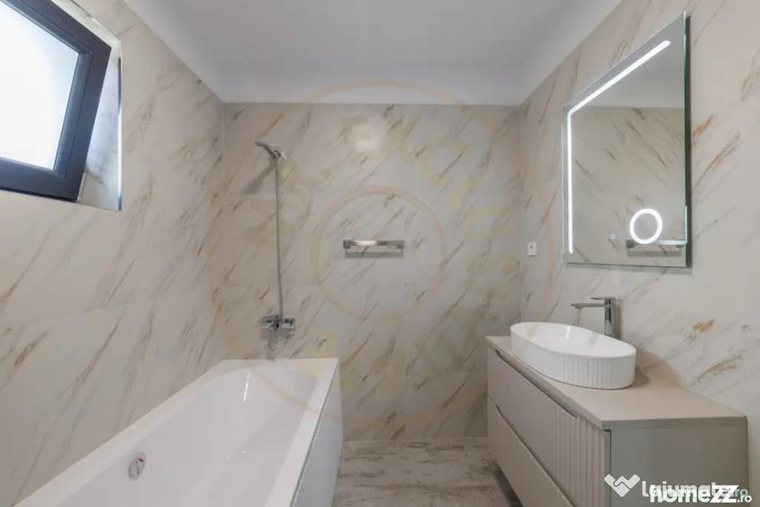 Casă cu 4 camere cu Teren 330 Mp în Argeșelu