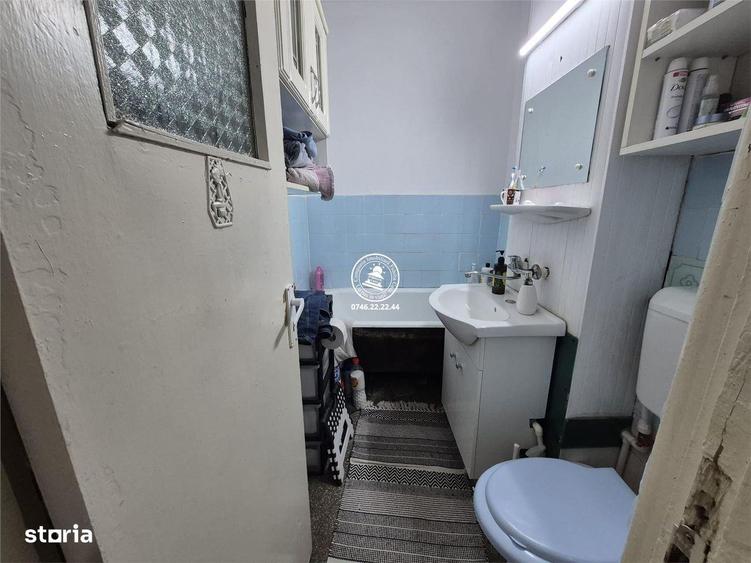 Apartament cu 3 camere semidecomandat în Limanu