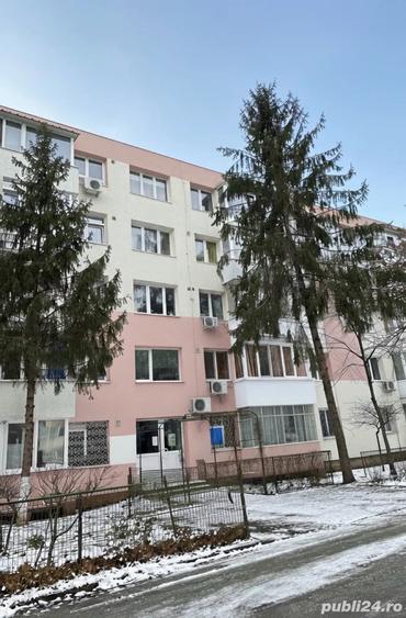 Apartament cu 2 camere semidecomandat în Titan