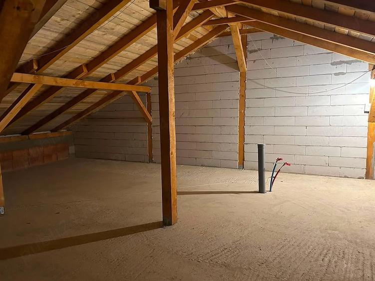 Casă cu 3 camere cu Teren 293 Mp în Calea Urseni