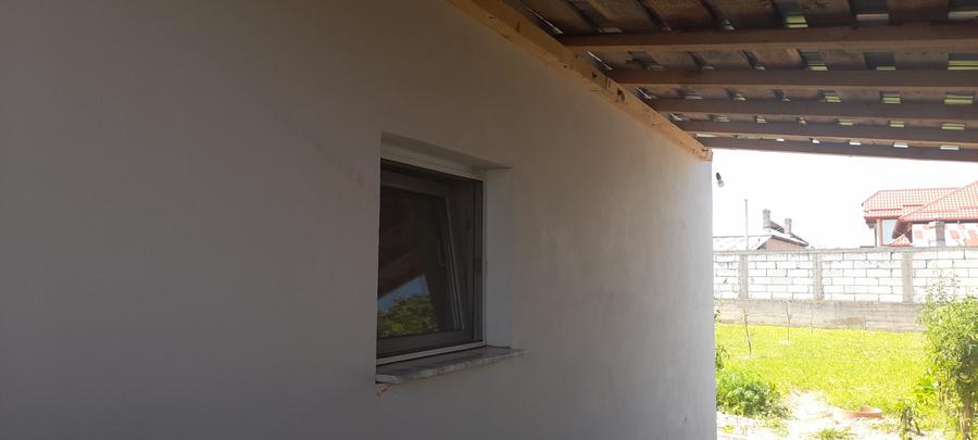 Casă individuală cu 2 camere cu Canalizare în Perșinari